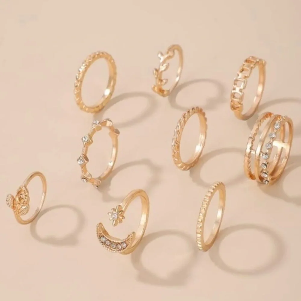 3/$30 💛 Boho Ring Set